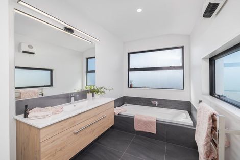 Photo of property in 61 Prestons Park Drive, Marshland, Christchurch, 8083