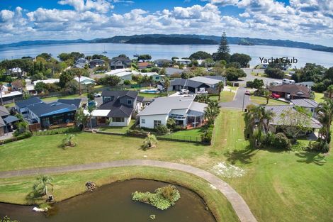 Photo of property in 21 Barbados Way, One Tree Point, 0118