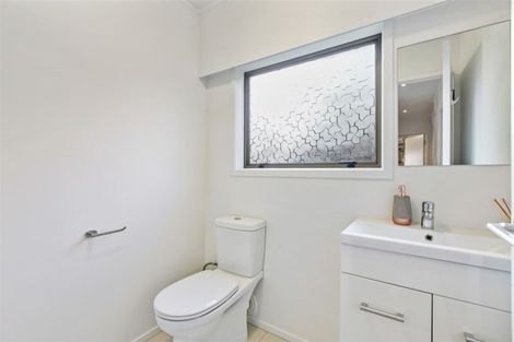 Photo of property in 1/1a Gordon Avenue, Forrest Hill, Auckland, 0620