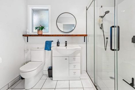 Photo of property in 13 Mcclintock Road, Massey, Auckland, 0614