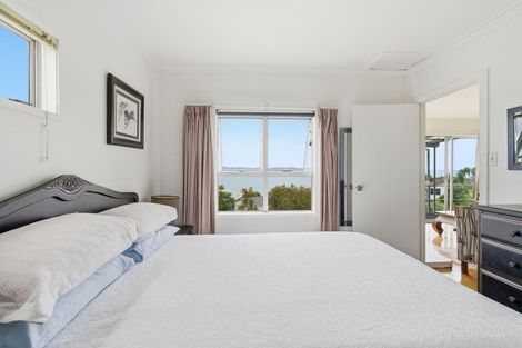Photo of property in 45 Seaview Road, Cable Bay, 0420