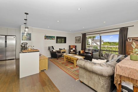 Photo of property in 23 St James Avenue, Helensville, 0800