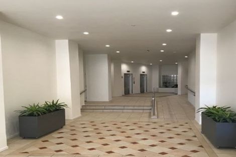 Photo of property in Stadium Garden Flats, 502/107 Thorndon Quay, Pipitea, Wellington, 6011