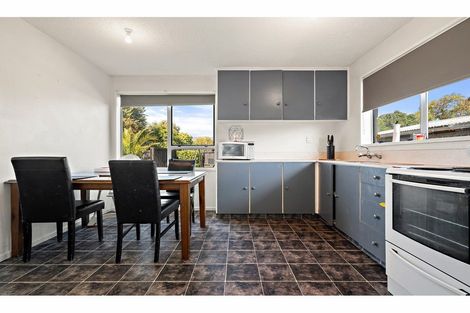 Photo of property in 2/50 Valecrest Avenue, Parklands, Christchurch, 8083