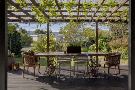 Photo of property in 3 East Street, Greytown, 5712