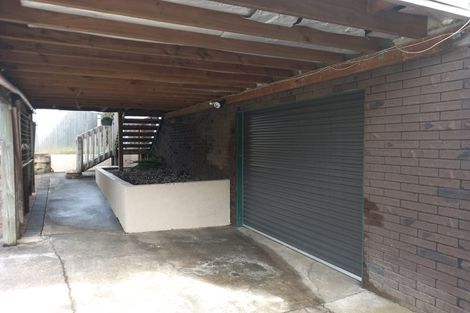 Photo of property in 19 Cairngorm Place, Highland Park, Auckland, 2010