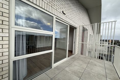 Photo of property in 6/245 Hobsonville Point Road, Hobsonville, Auckland, 0616