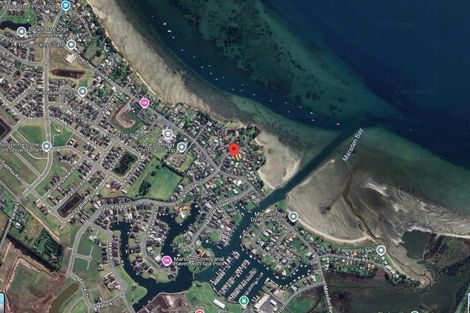 Photo of property in 10 Paradise Point Place, One Tree Point, 0118