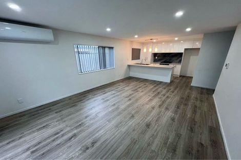 Photo of property in 466a Massey Road, Mangere East, Auckland, 2024