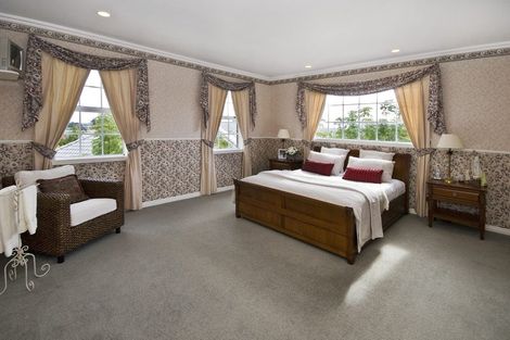 Photo of property in 20 Manor Park, Sunnyhills, Auckland, 2010