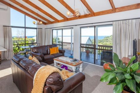 Photo of property in 435 Onemana Drive, Onemana, Whangamata, 3691