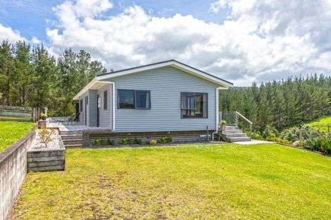 Photo of property in 108 Tuna Place, Onemana, Whangamata, 3691