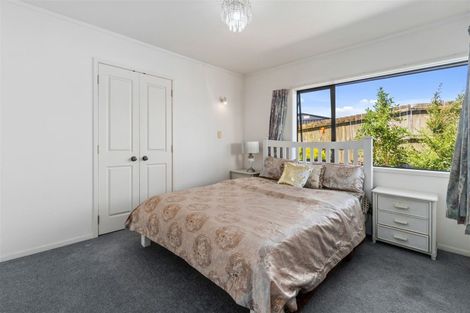 Photo of property in 36 Ewhurst Place, Goodwood Heights, Auckland, 2105