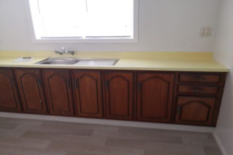 Photo of property in 14 Massey Avenue, Greenlane, Auckland, 1061