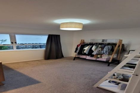 Photo of property in 7 Ranger Place, Wattle Downs, Auckland, 2103