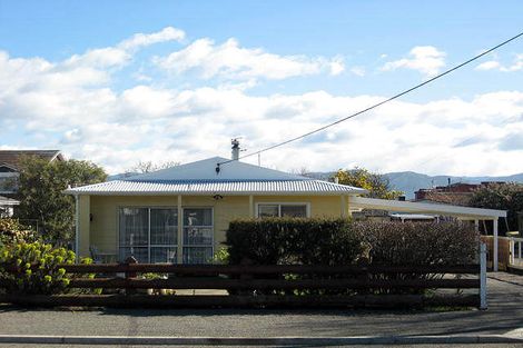 Photo of property in 11 Dixon Street, Carterton, 5713