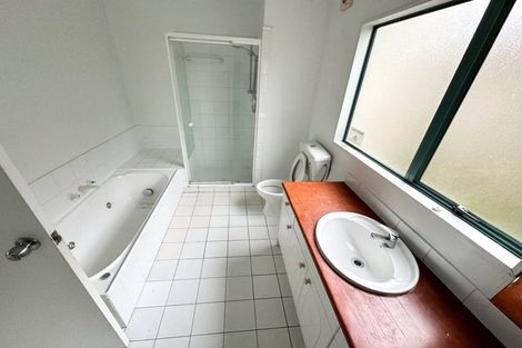 Photo of property in 2/38 Gulf View Road, Murrays Bay, Auckland, 0630