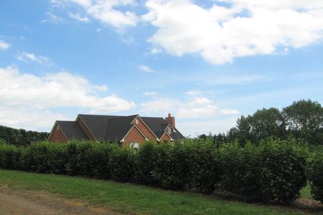 Photo of property in 15 Gellert Road, Karaka, Papakura, 2580