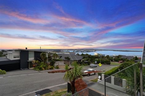 Photo of property in 9 Assisi Street, Mount Pleasant, Christchurch, 8081