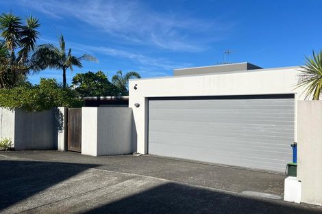 Photo of property in 32f Parr Terrace, Castor Bay, Auckland, 0620