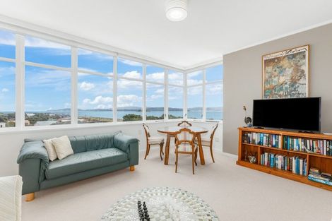 Photo of property in Rona House, 33 Rimu Street, Eastbourne, Lower Hutt, 5013