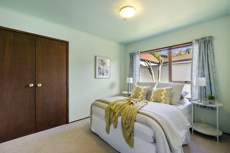 Photo of property in 29 Calman Place, Chatswood, Auckland, 0626