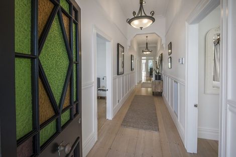 Photo of property in 7 Summer Street, Stanley Point, Auckland, 0624