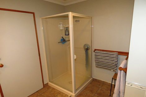 Photo of property in 19 Kew Road, Westport, 7825