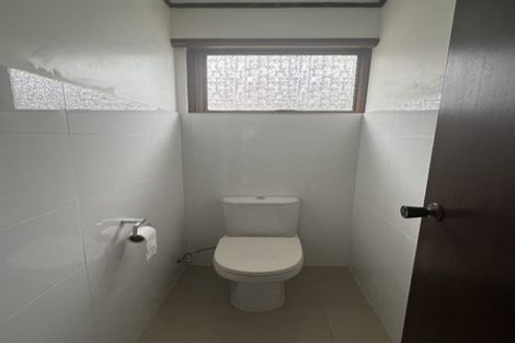 Photo of property in 9 Heaton Grove, Chatswood, Auckland, 0626