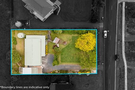 Photo of property in 49 Orere Point Road, Orere Point, Papakura, 2585