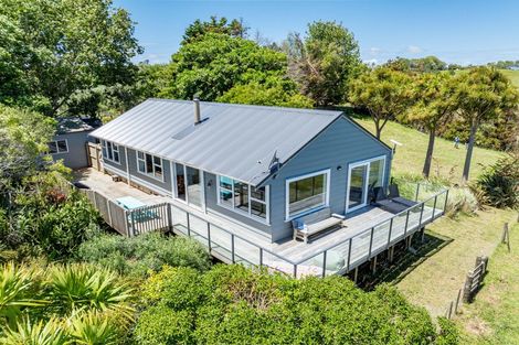 Photo of property in 47 Merril Road, Paparoa, 0571