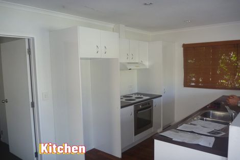 Photo of property in 3 Barrys Road, Glendene, Auckland, 0602