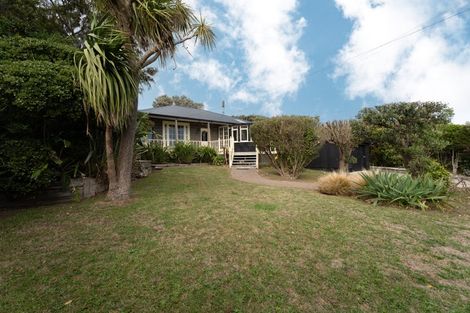 Photo of property in 14 Whanake Street, Titahi Bay, Porirua, 5022