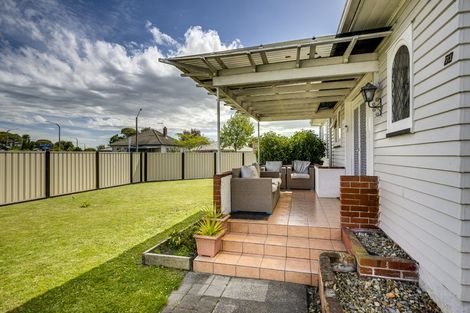 Photo of property in 71 Latham Street, Marewa, Napier, 4110