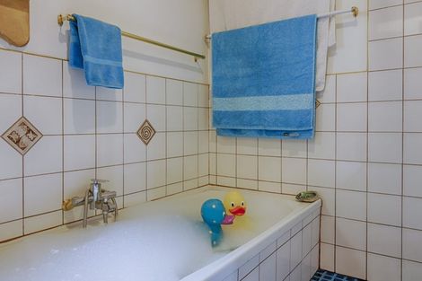 Photo of property in 37a Gillies Crescent, Waimarama, 4294