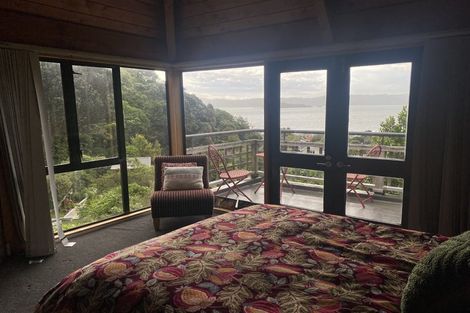 Photo of property in 14 Marama Terrace, Eastbourne, Lower Hutt, 5013