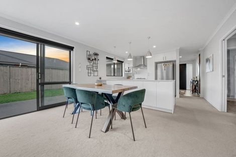 Photo of property in 8 Millbrae Place, Pokeno, 2402