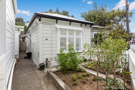 Photo of property in 186 Aro Street, Aro Valley, Wellington, 6021