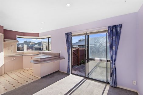 Photo of property in 1/14 Innisfree Place, Northwood, Christchurch, 8051