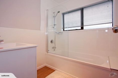 Photo of property in 75a Willis Road, Papakura, 2110