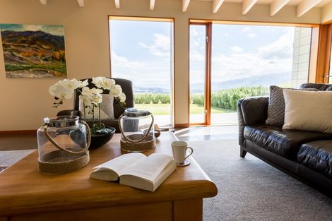 Photo of property in 138 Hall Road, Bannockburn, Cromwell, 9384