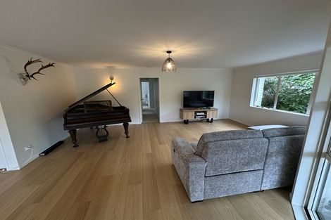 Photo of property in 8a Langton Road, Stanmore Bay, Whangaparaoa, 0932