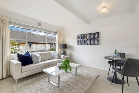 Photo of property in 1/29 Gordon Avenue, Forrest Hill, Auckland, 0620