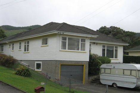 Photo of property in 49 The Drive, Tawa, Wellington, 5028
