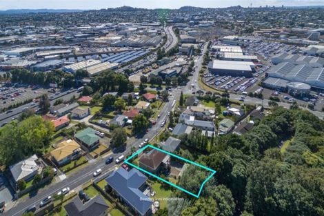 Photo of property in 39 Portman Road, Mount Wellington, Auckland, 1060