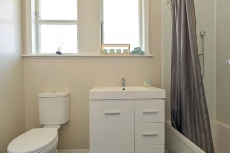 Photo of property in 9 Greer Crescent, Tawa, Wellington, 5028