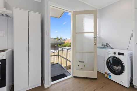 Photo of property in 182 Queen Street, Pukekohe, 2120