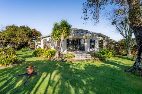 Photo of property in 3 Karina Road, Merrilands, New Plymouth, 4312