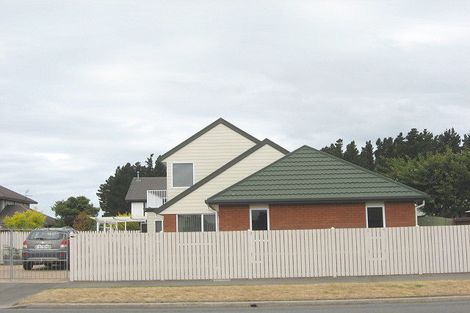 Photo of property in 492 Bower Avenue, Parklands, Christchurch, 8083