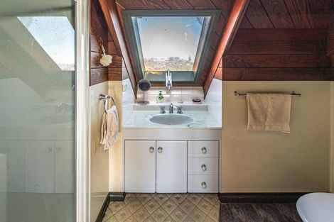 Photo of property in 22 Shakespeare Road, Bastia Hill, Whanganui, 4500